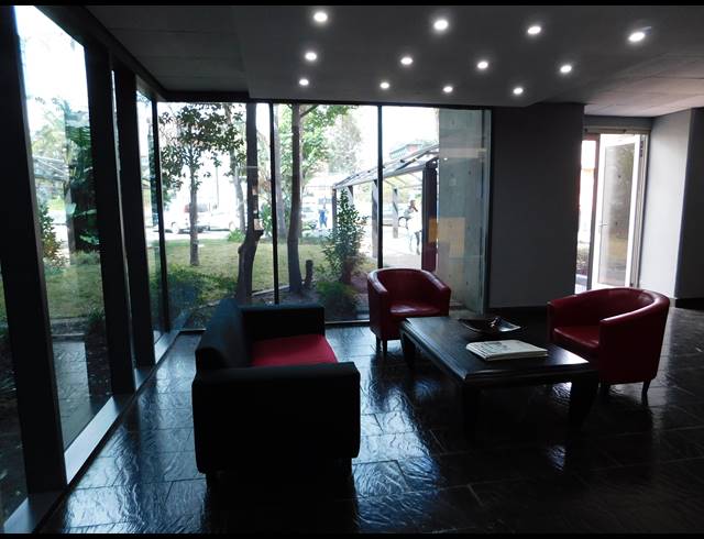 2,000M² OFFICE TO LET IN FERNDALE